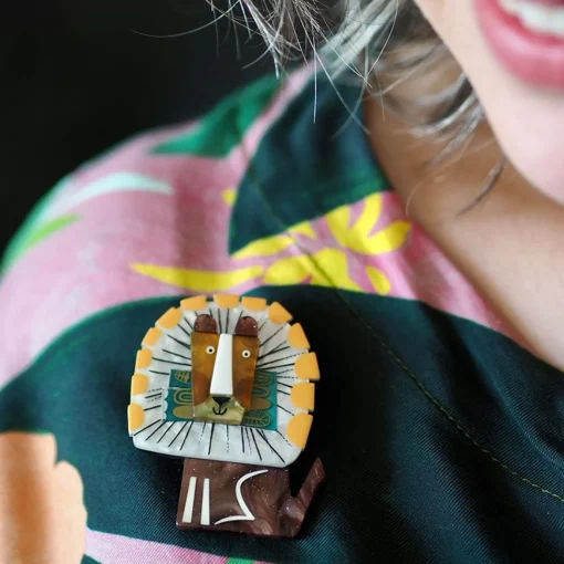 Erstwilder A Lion Named Roar Brooch* Brooches