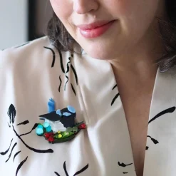 Erstwilder A Splendid Christmas Brooch* Brooches