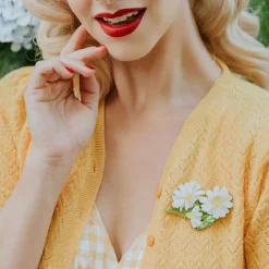 Erstwilder Country Chamomile Brooch* Brooches