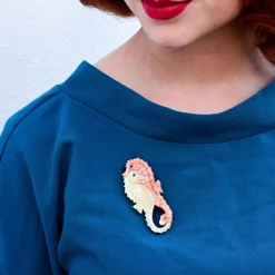 Erstwilder Lovers Entwined Brooch* Brooches