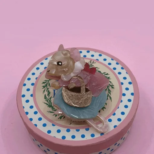 Erstwilder Mrs. Tittlemouse Brooch* Brooches