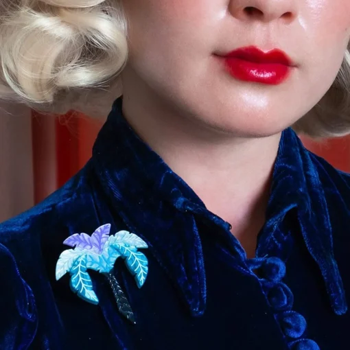 Erstwilder Oasis Of Opulence Brooch* Brooches