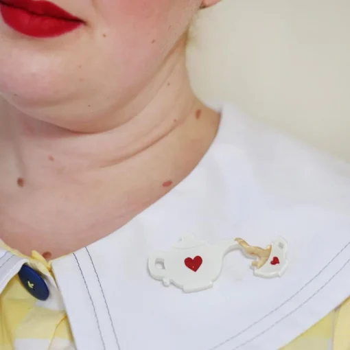 Erstwilder Rosy Lee Brooch* Brooches