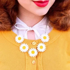 Erstwilder She Loves Me Daisy Necklace* Necklaces