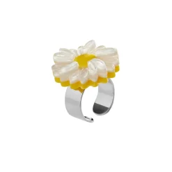Erstwilder She Loves Me Daisy Statement Ring* Rings