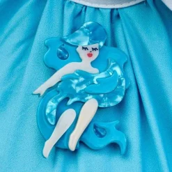 Erstwilder Willow Of The Water Brooch* Brooches